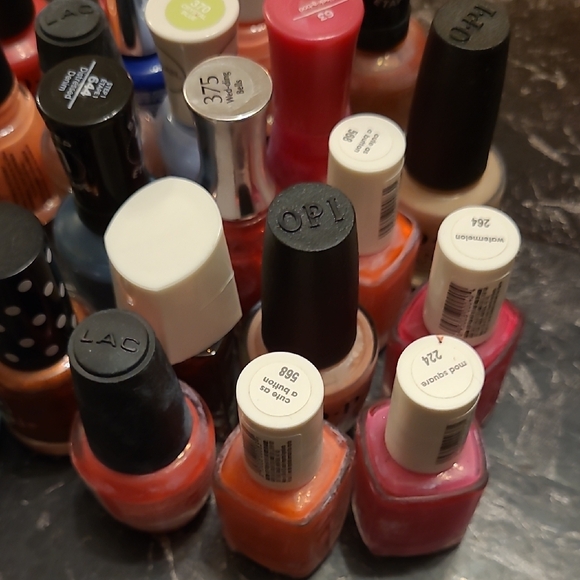 OPI Nail Polish Collection - Bold and Bright Shades - Picture 6 of 8